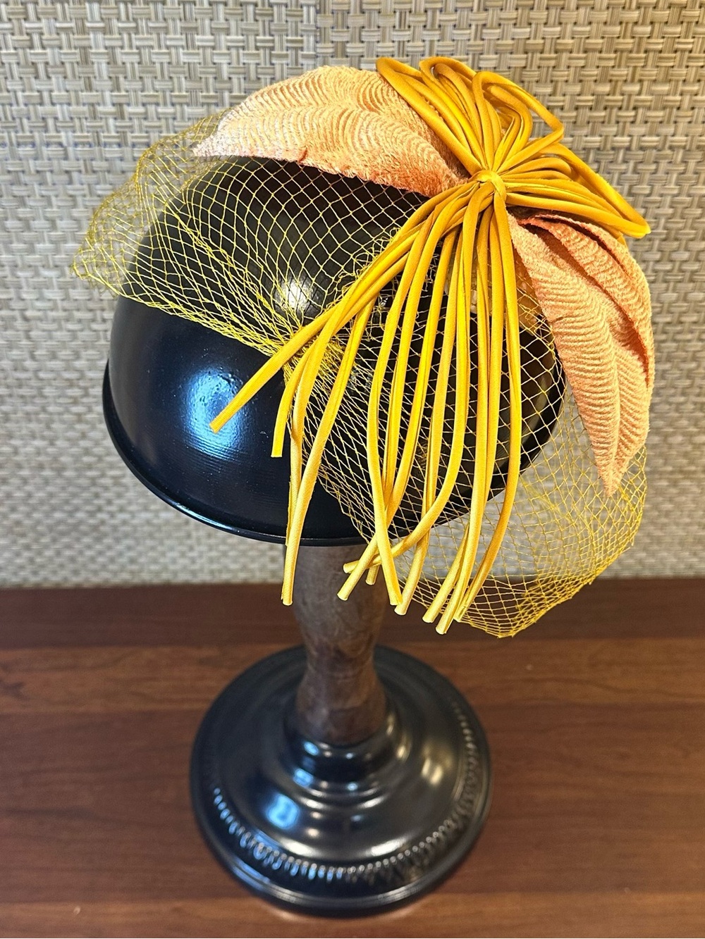 🌟HP🌟VTG 1950s/60s "New Old Stock" Peachy Floral Fascinator ILGWU Union USA Made - Picture 6 of 10